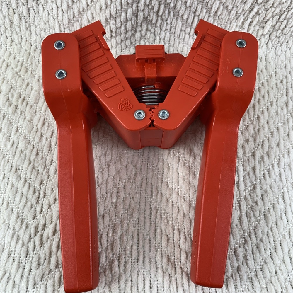 Northern Brewer Red Plastic and Metal Bottle Capper Tool Home Brew DIY Bottling - Picture 7 of 11